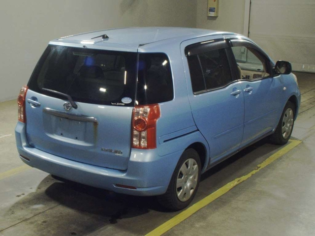TOYOTA RAUM