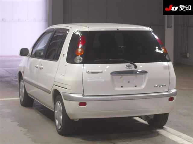 TOYOTA RAUM