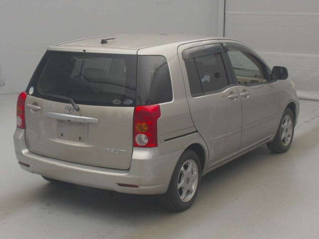 TOYOTA RAUM