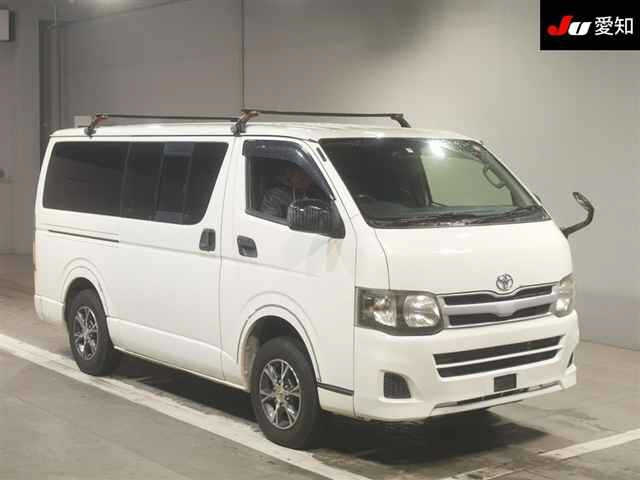 TOYOTA REGIUS ACE VAN