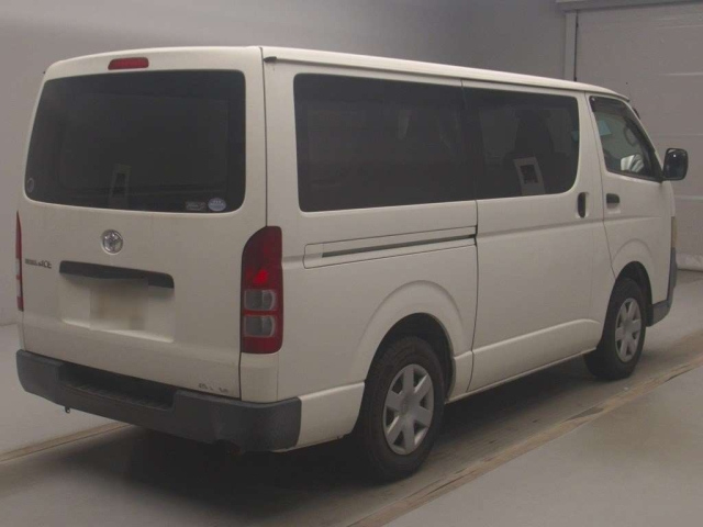 TOYOTA REGIUS ACE VAN