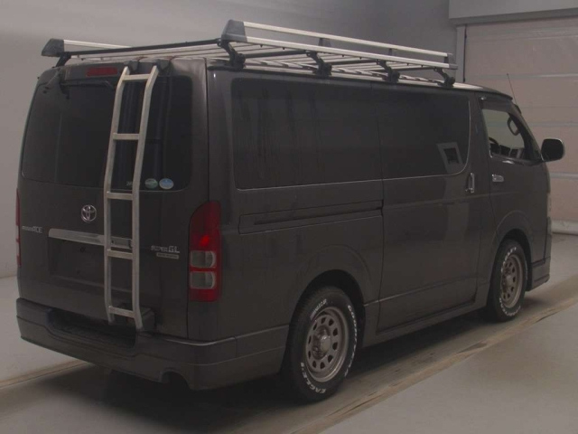 TOYOTA REGIUS ACE VAN
