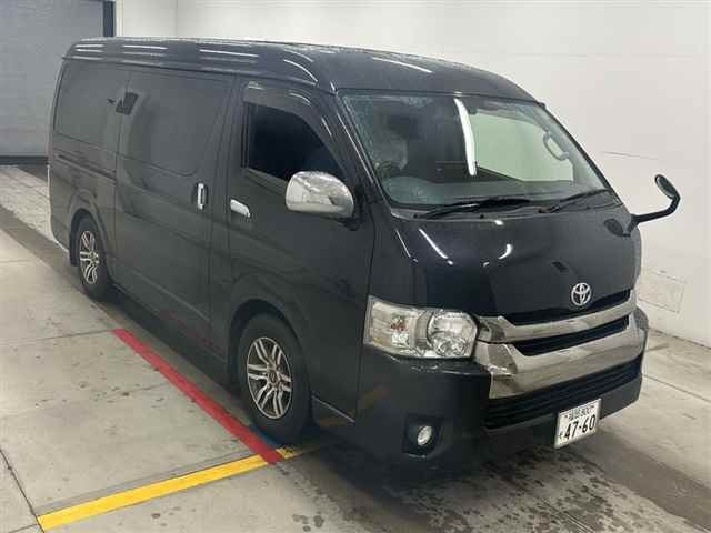 TOYOTA REGIUS ACE VAN