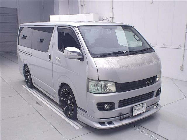 TOYOTA REGIUS ACE VAN