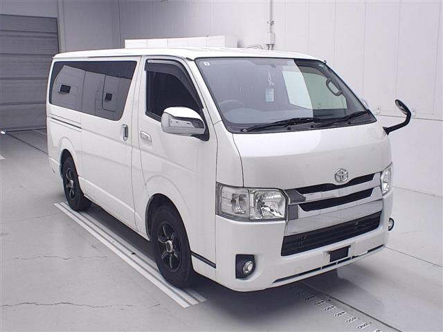 TOYOTA REGIUS ACE VAN