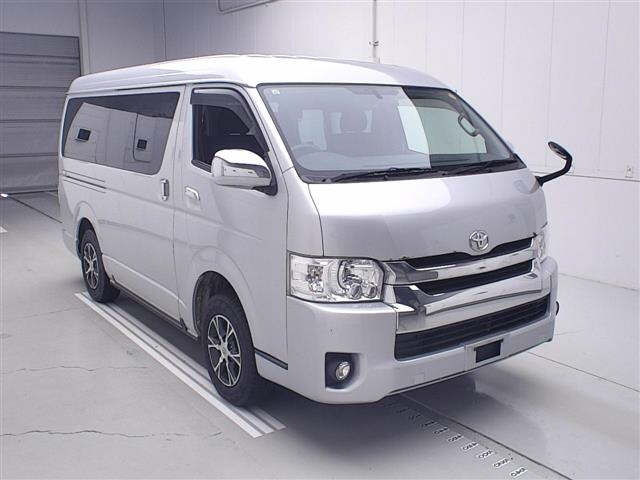 TOYOTA REGIUS ACE VAN