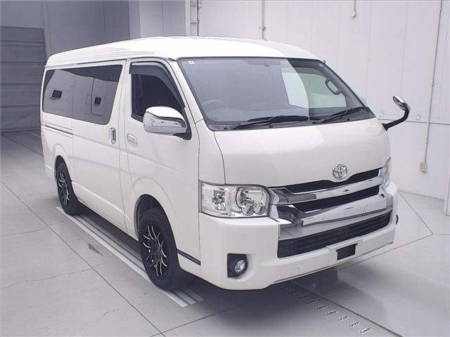 TOYOTA REGIUS ACE VAN