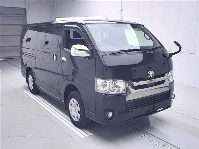 TOYOTA REGIUS ACE VAN