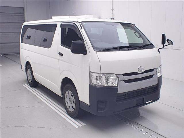 TOYOTA REGIUS ACE VAN