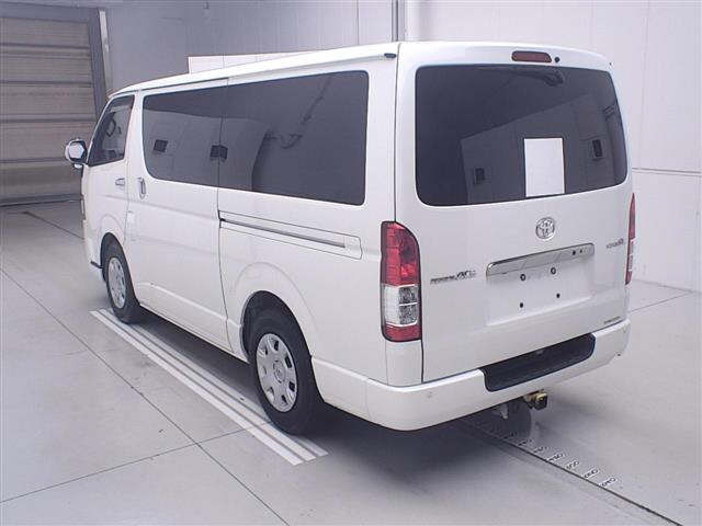 TOYOTA REGIUS ACE VAN