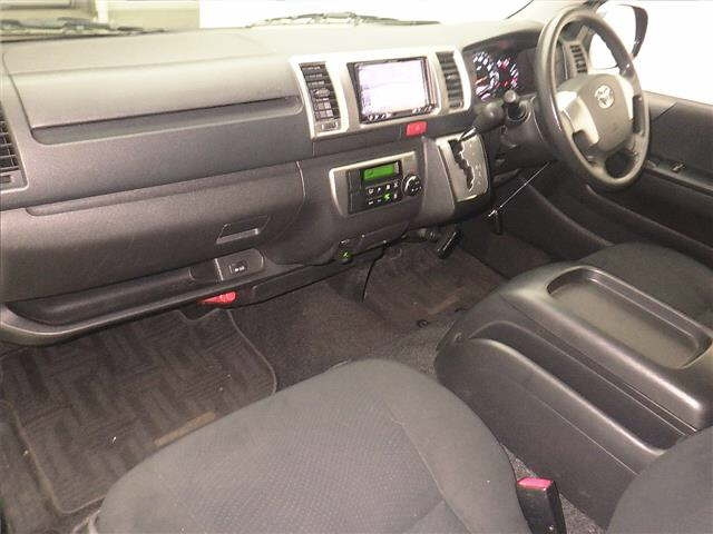 TOYOTA REGIUS ACE VAN
