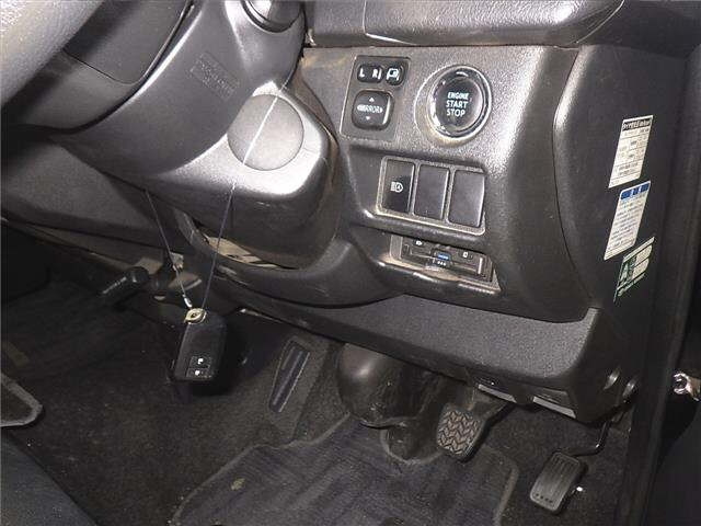 TOYOTA REGIUS ACE VAN