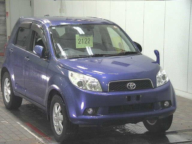 TOYOTA RUSH