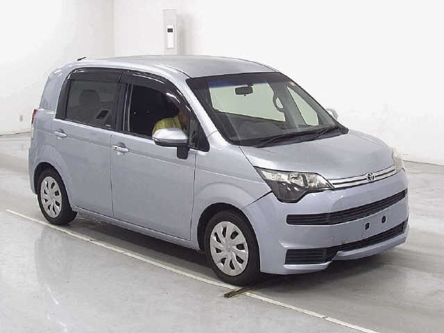 TOYOTA SPADE
