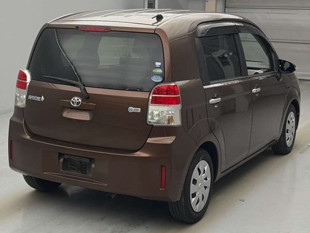 TOYOTA SPADE