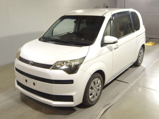 TOYOTA SPADE