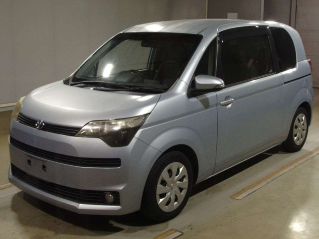 TOYOTA SPADE