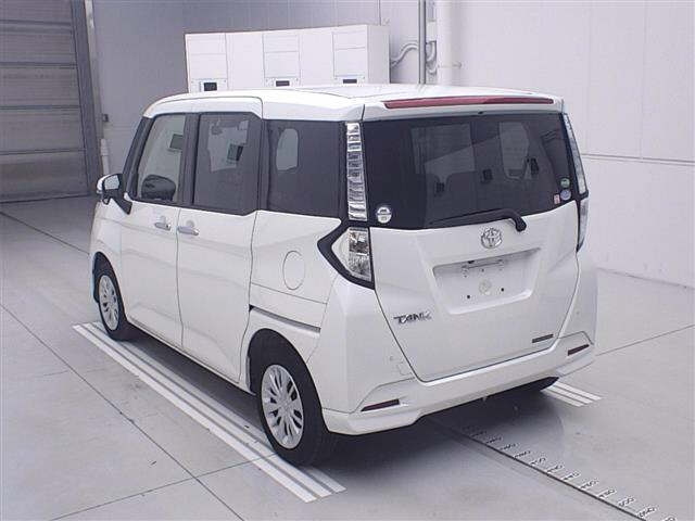 TOYOTA TANK