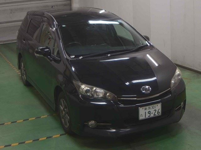 TOYOTA WISH