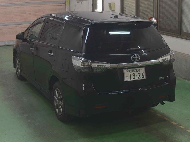 TOYOTA WISH