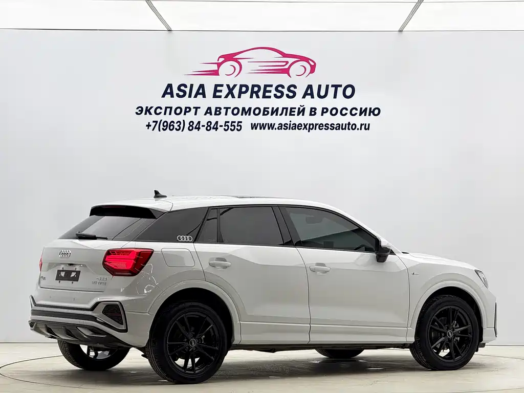 Audi Q2L