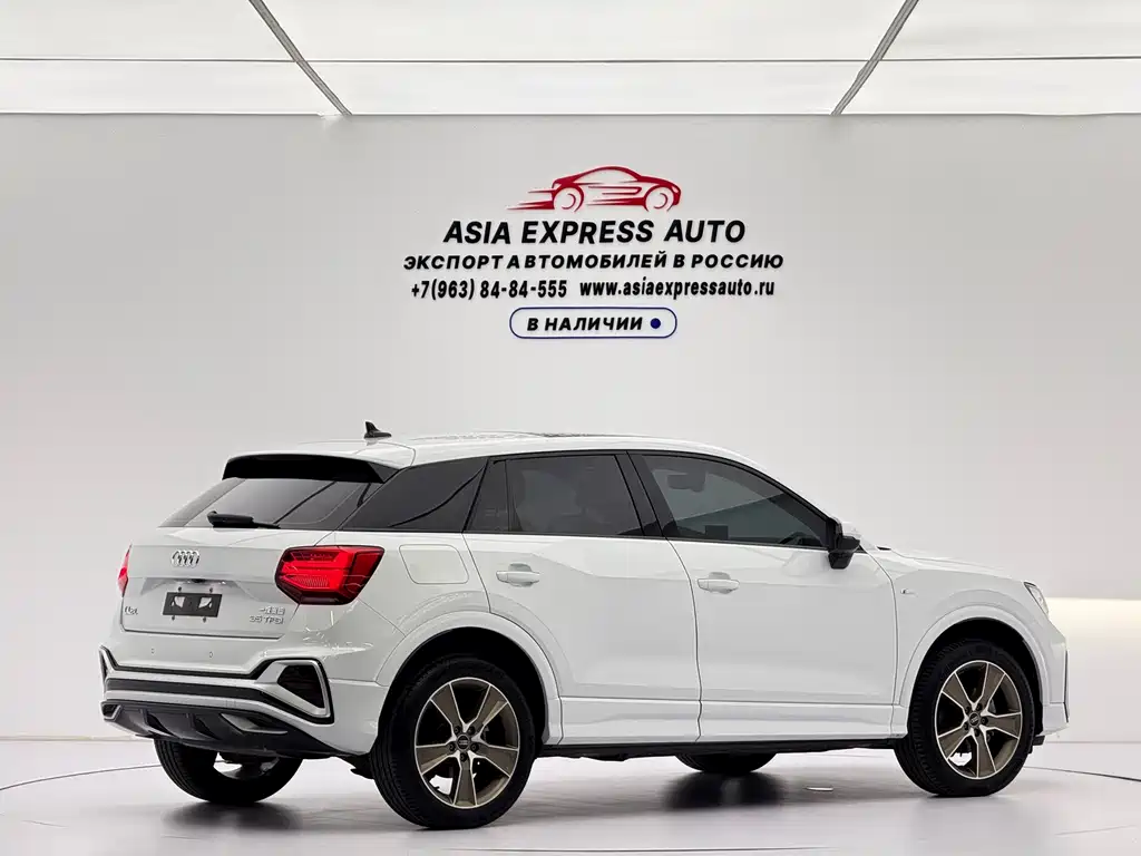 Audi Q2L