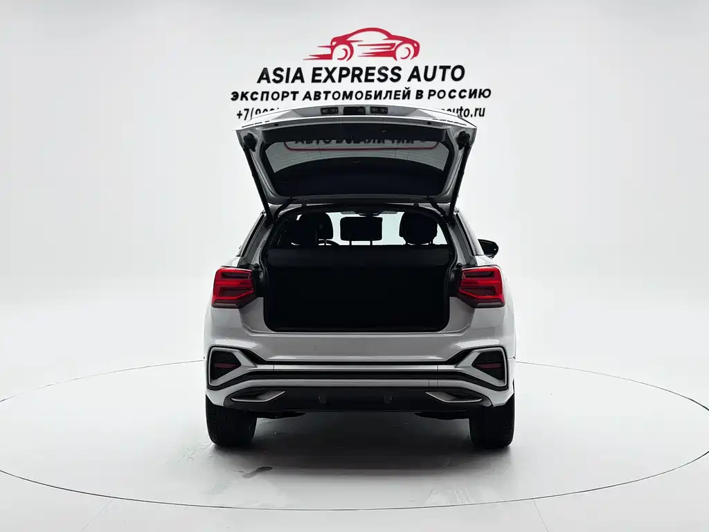 Audi Q2L