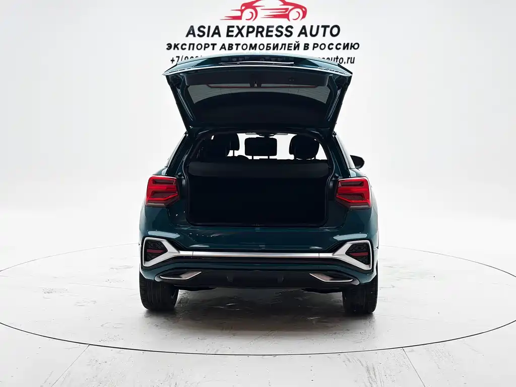 Audi Q2L
