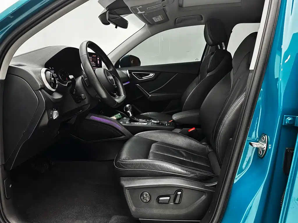Audi Q2L