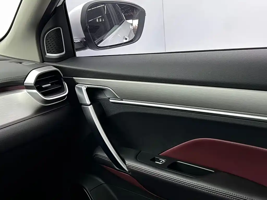 Geely Binyue