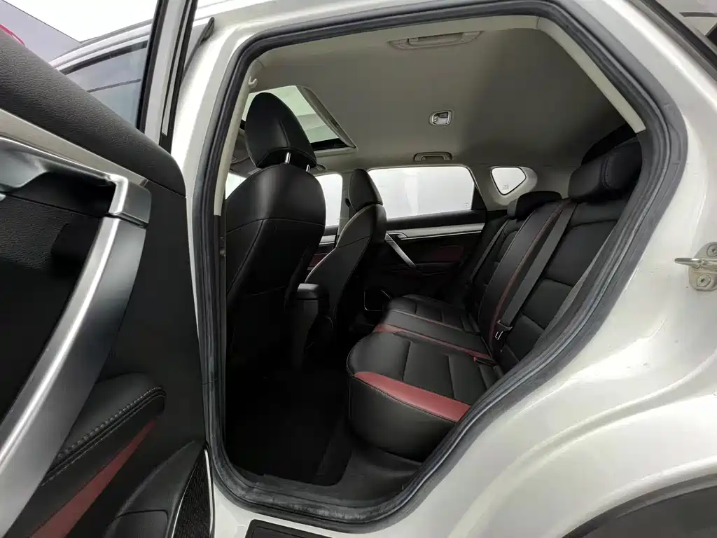 Geely Binyue