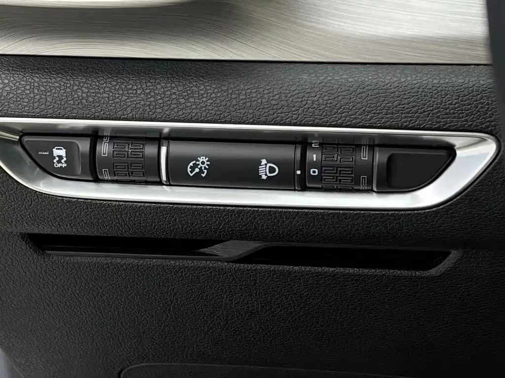 Geely Binyue
