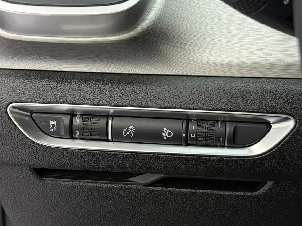 Geely Binyue
