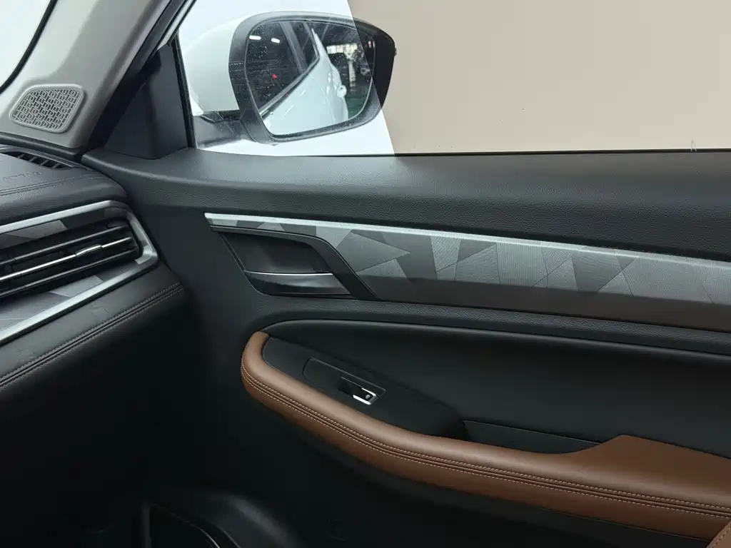 Geely Vision X6