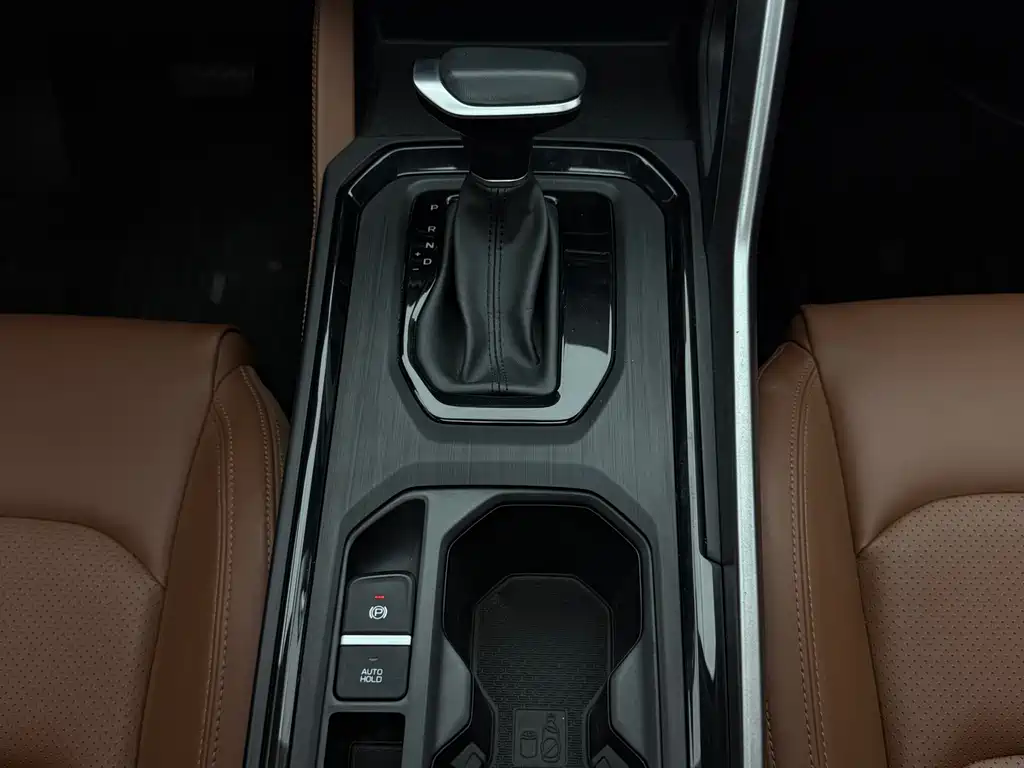 Geely Vision X6