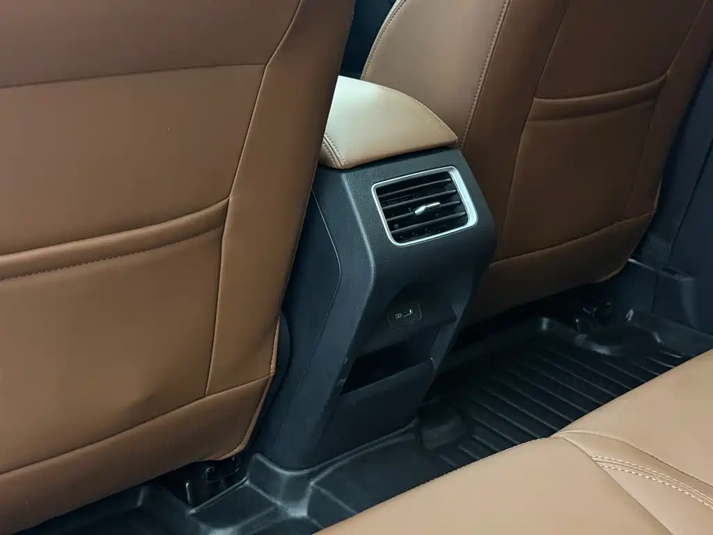 Geely Vision X6