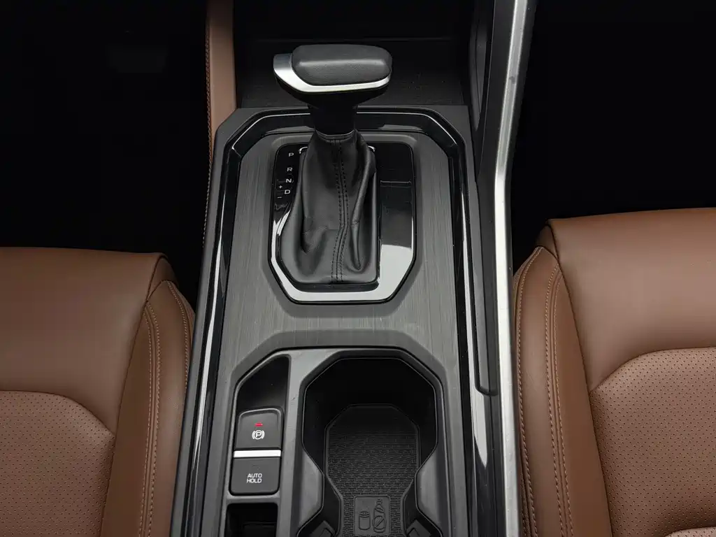 Geely Vision X6