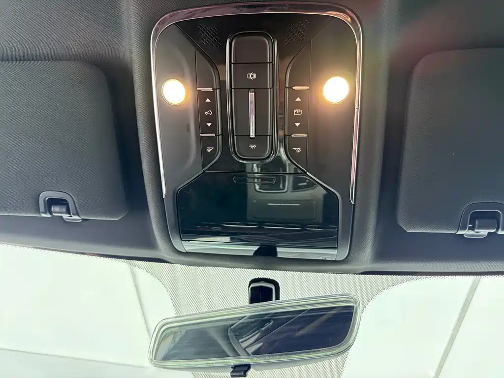 Jetour X70 PLUS