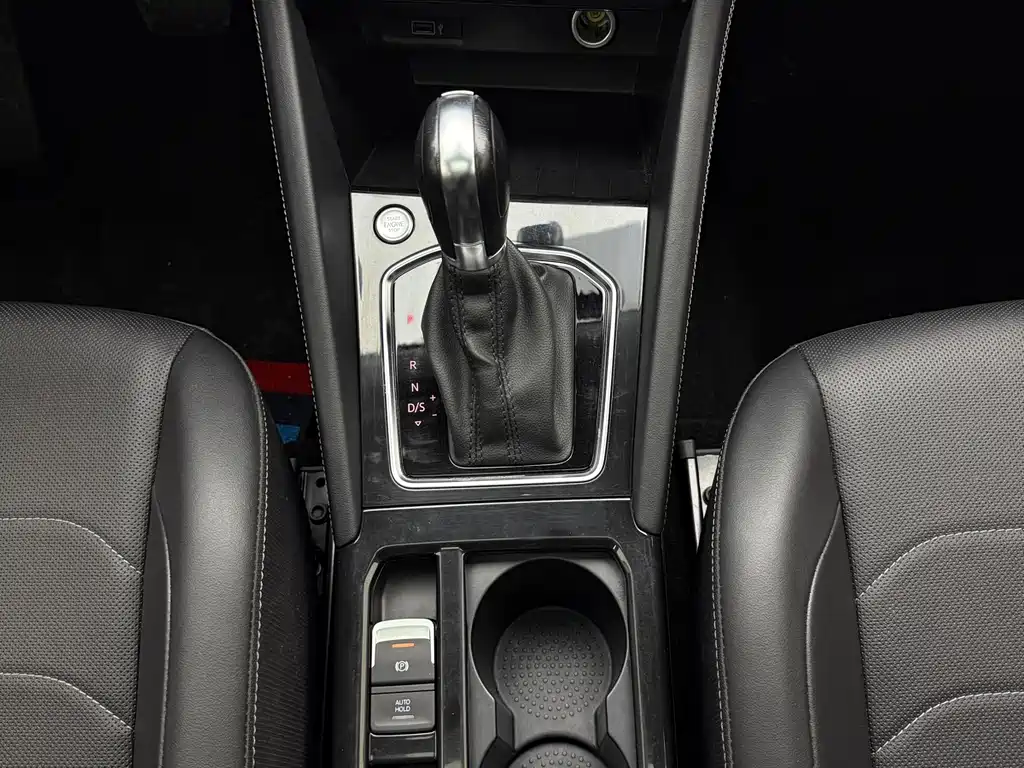 Jetta VS5