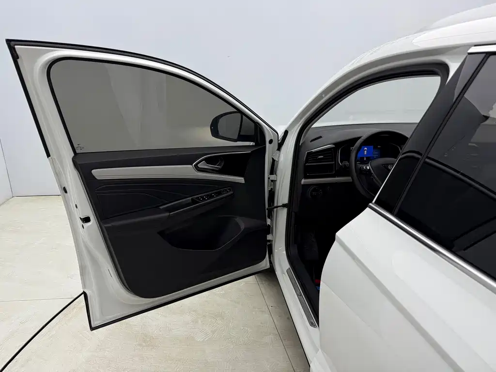 Jetta VS5