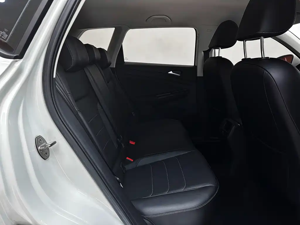 Jetta VS5