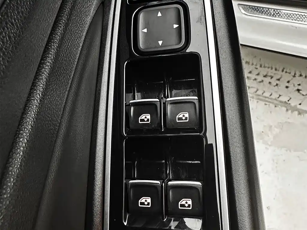 Jetta VS5