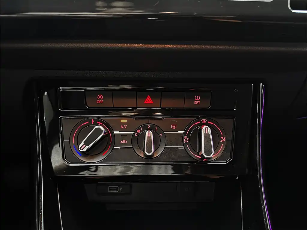 Jetta VS5