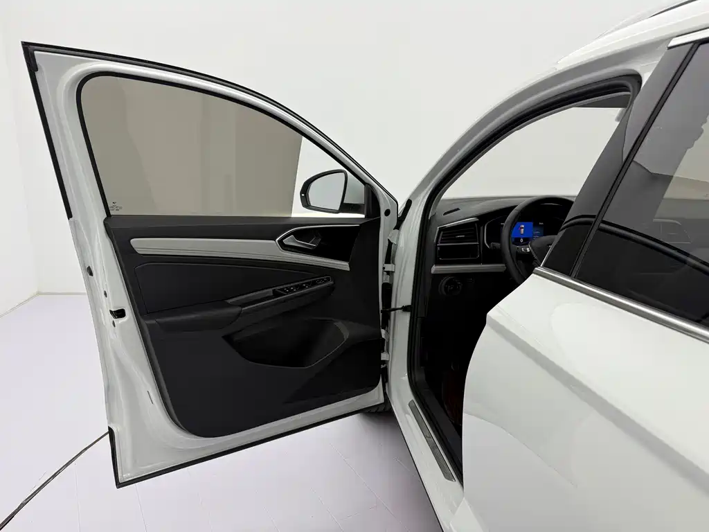 Jetta VS7