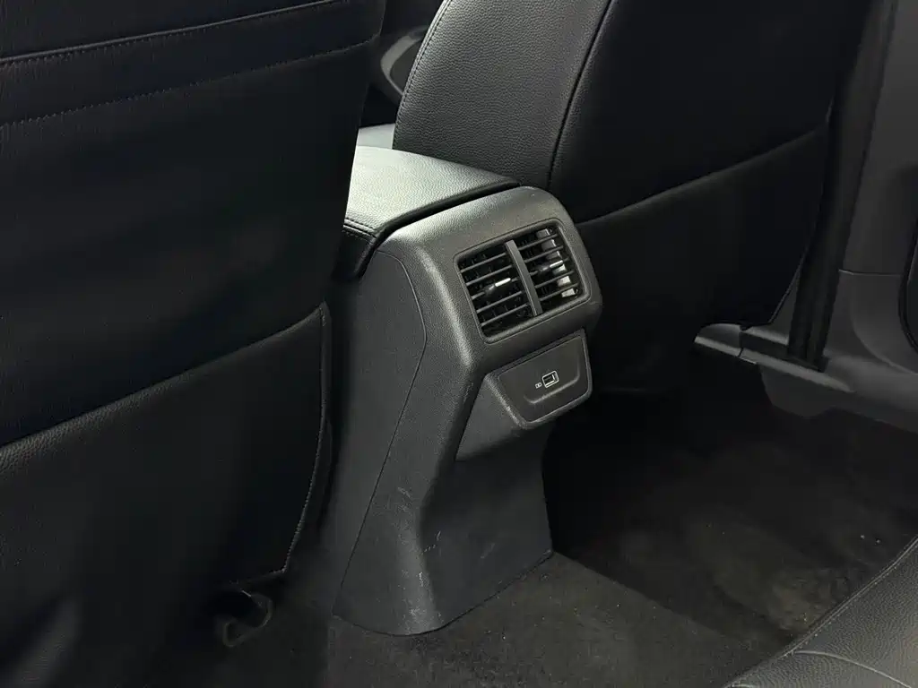 Jetta VS7