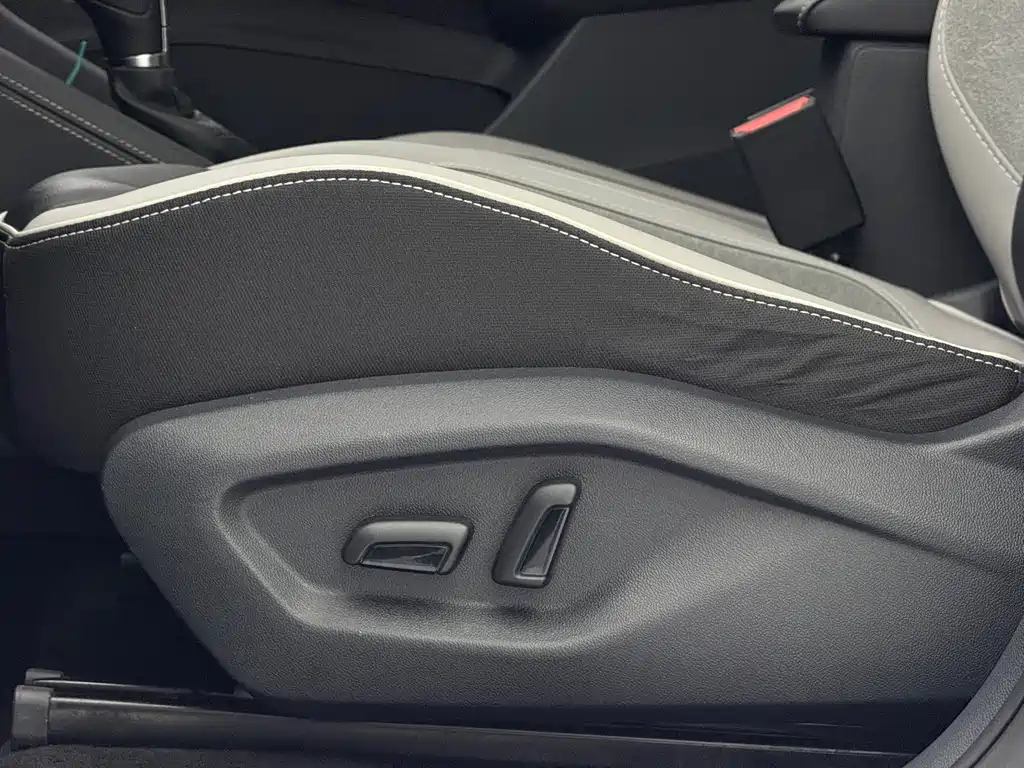 Jetta VS7