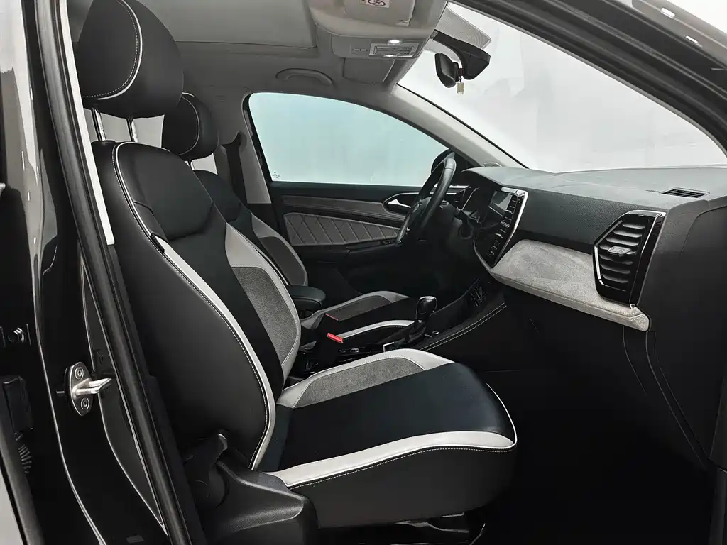 Jetta VS7