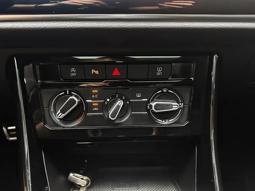 Jetta VS7