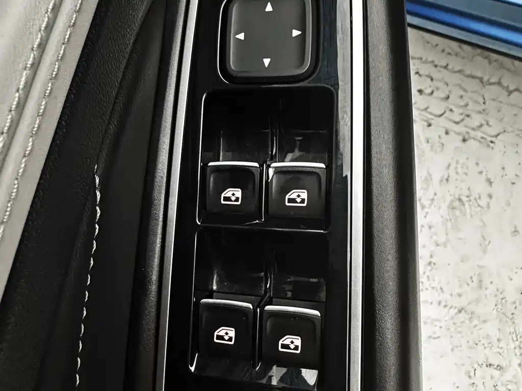 Jetta VS7