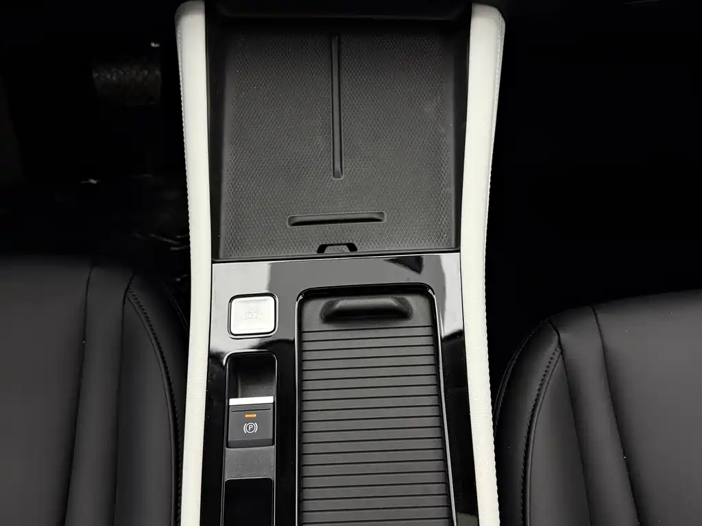 Jetta VS8